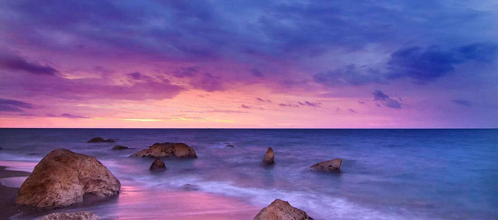 Bootstrap Carousel examples & tutorial